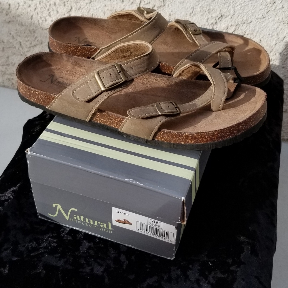 Nutural Collection Sandals - Picture 2 of 4